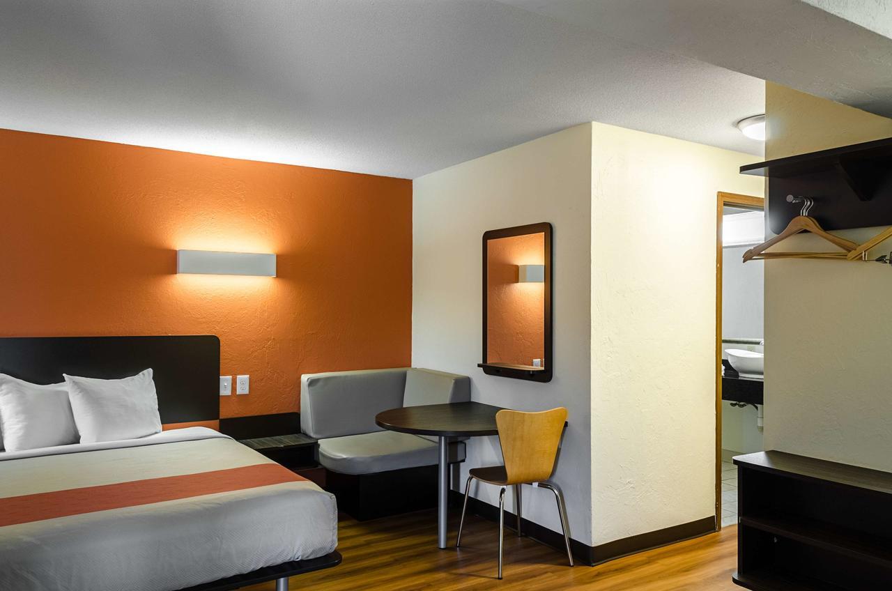 Motel 6-Westborough, Ma Northborough Eksteriør billede